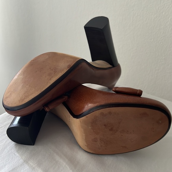Max Studio All Leather Heels - Picture 7 of 8